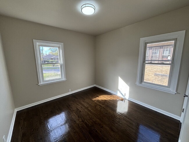 Photo - Charming 4-bed Home in Gary