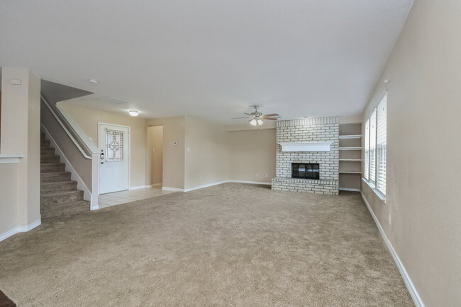 Photo - 5328 Nueces Ln