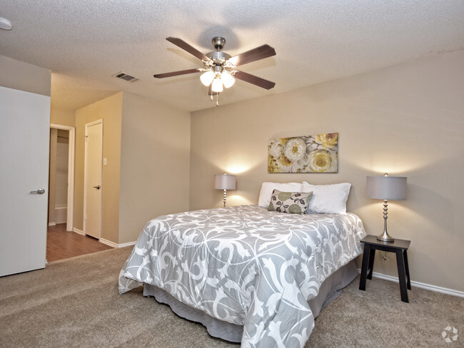 3/2 master bedroom - Ranchstone Garden Homes