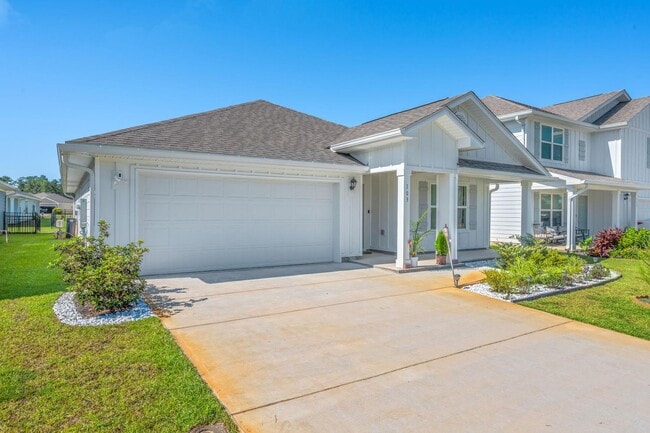 Photo - 103 Riverwalk Cir