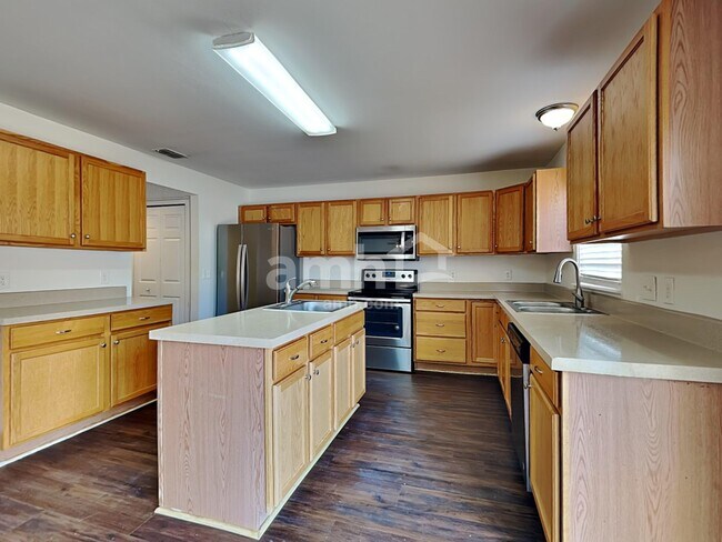 Photo - 10434 Fly Fishing St