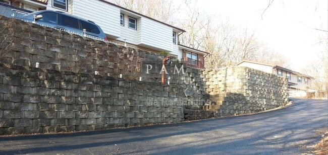 Building Photo - 21225 Mary Lynn Dr