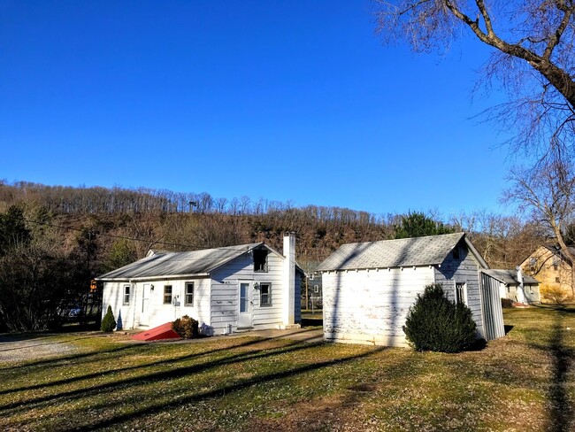 Cottage by the water, laundry, parking, ma... - Cottage by the water, laundry, parking, ma... Casa