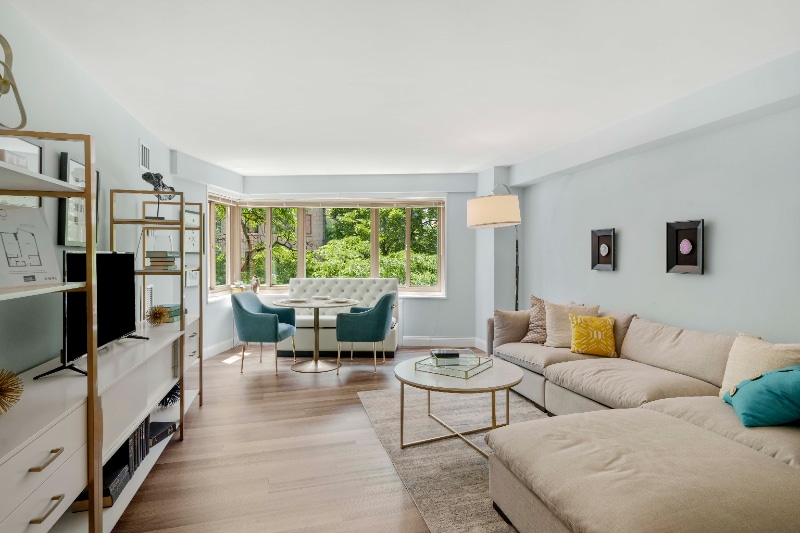 Photo - 1389 N Lake Shore Dr