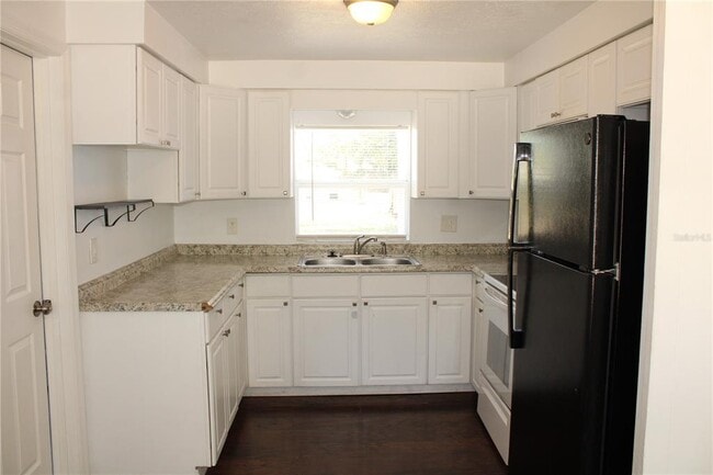 Photo - 3316 26th St W