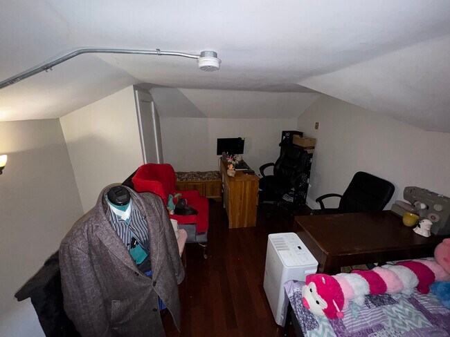 Photo - 616 Victoria St Unit 4