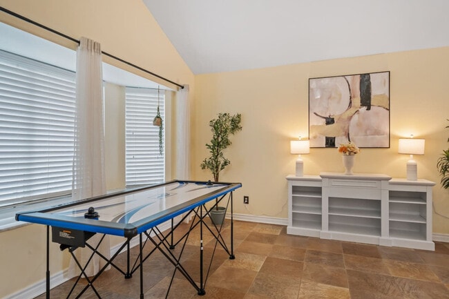 Photo - 2003 Pierce Ct Unidad ID1292558P