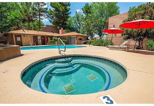 Building Photo - Highland Woods Apartments