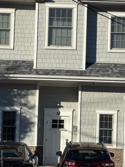 Building Photo - 14 Ludlam Ave Unit A