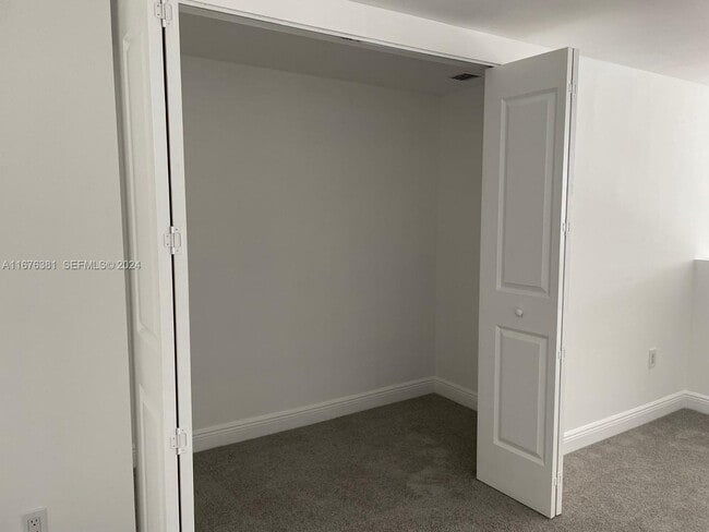 Photo - 2681 N Flamingo Rd Unit TH6S