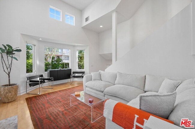 Photo - 4371 Troost Ave