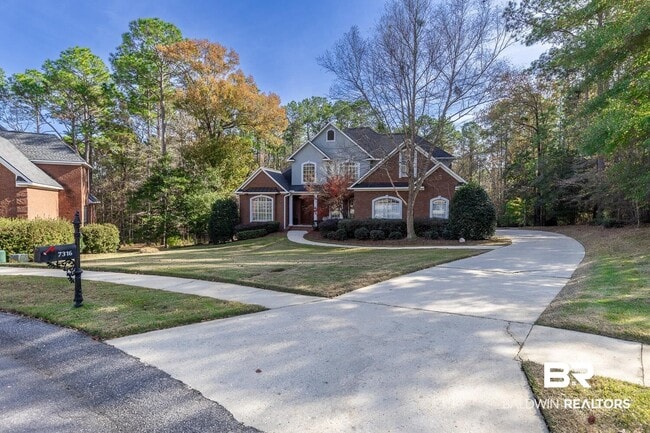 7316 Northbrook Cir