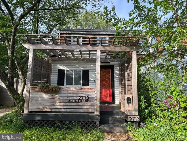 Building Photo - 2713 Albemarle Dr Rental