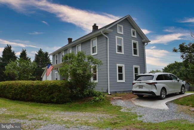 Photo - 1006 Circle Dr