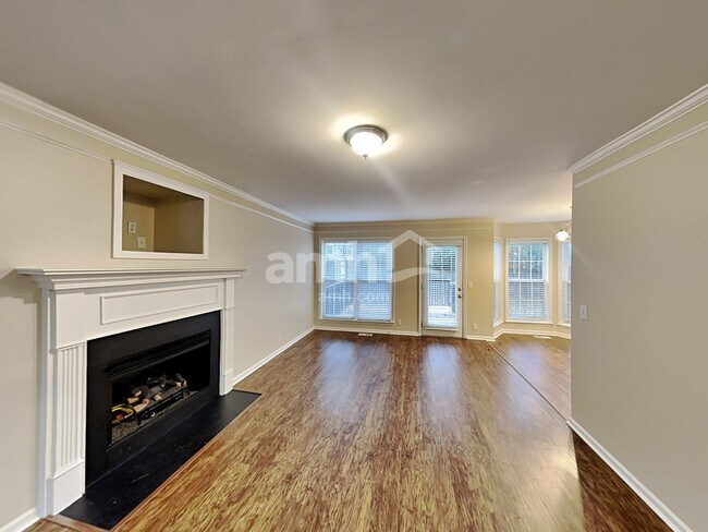 Photo - 4012 Wellington Ct