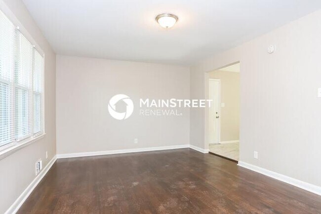 Photo - 4 Bedroom Pet-Friendly Home in ATLANTA, GA with Main Street Renewal