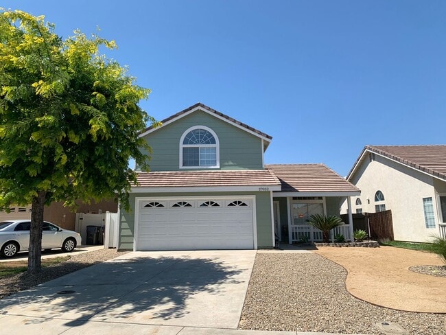 Building Photo - Newly updated 3 bedroom home in Menifee av...