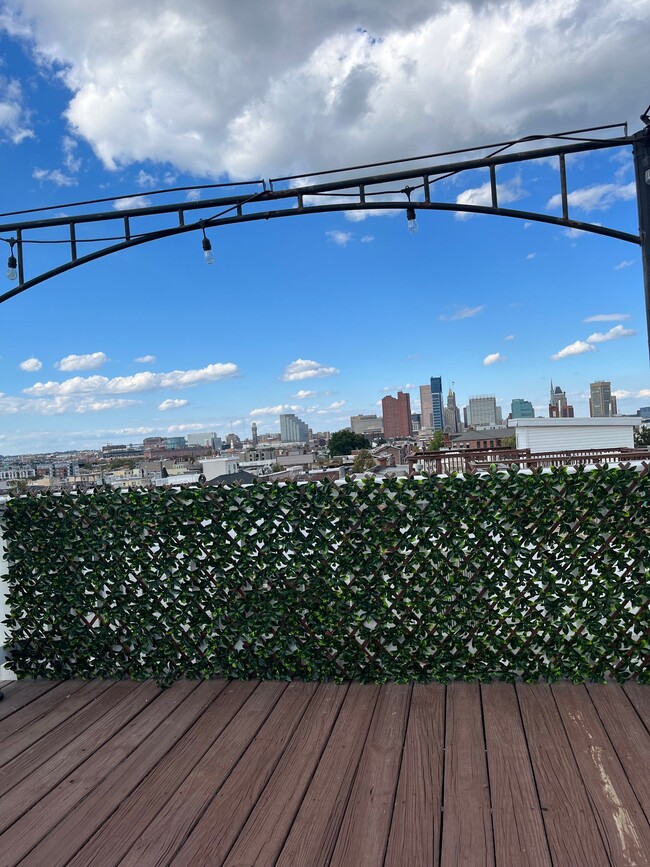 Photo - 1615 Light St