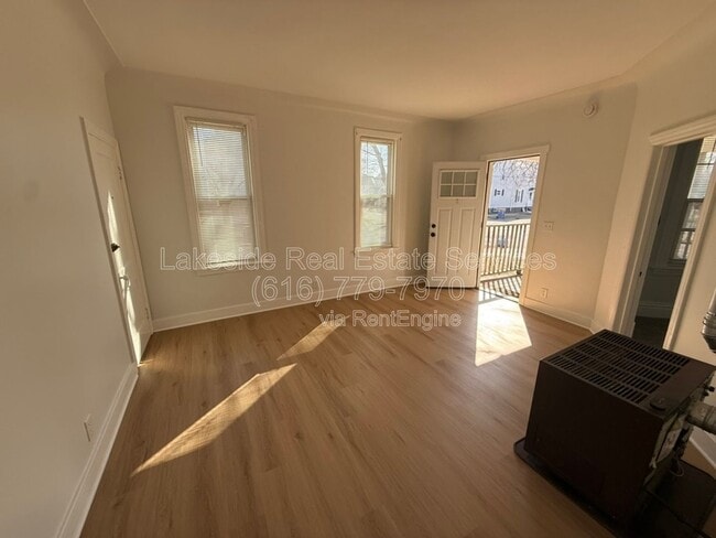 Photo - 1101 Dayton St SW