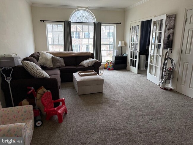 Photo - 711 Perthshire Pl