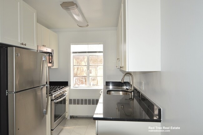 Building Photo - 75 Saint Paul St Unit 6 Rental