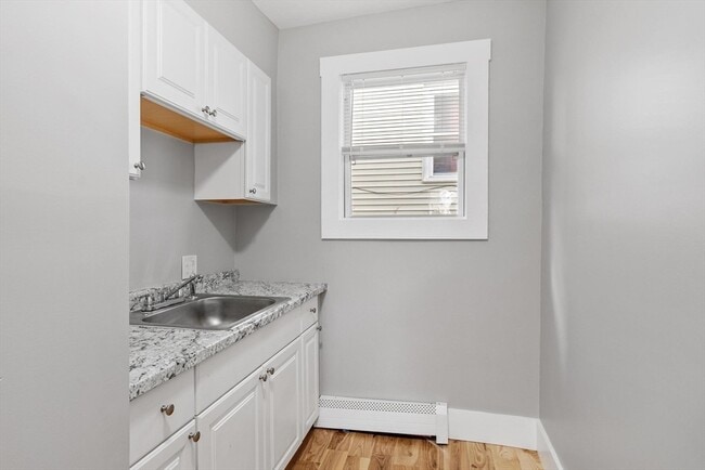 Photo - 228 Daniels St