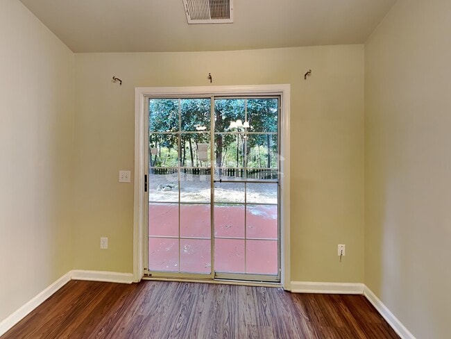 Photo - 343 Downing Creek Trail