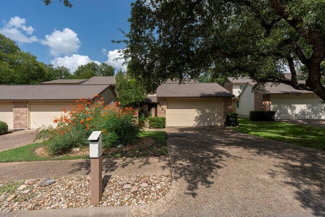 Photo - 8301 Greenslope Dr