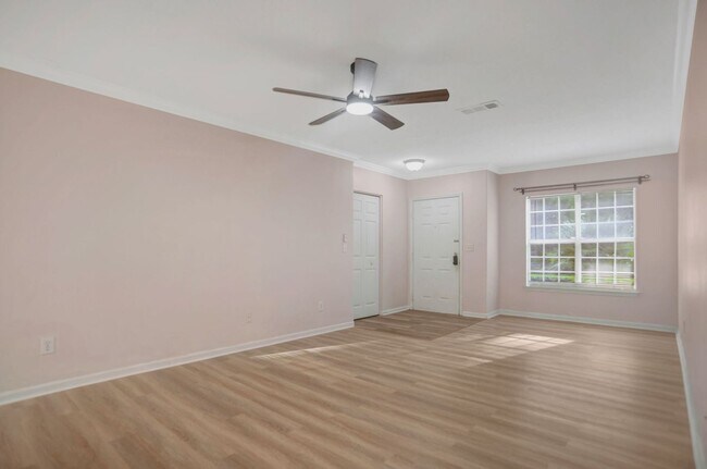 Photo - Lovely First Floor Condo at Plantation Point