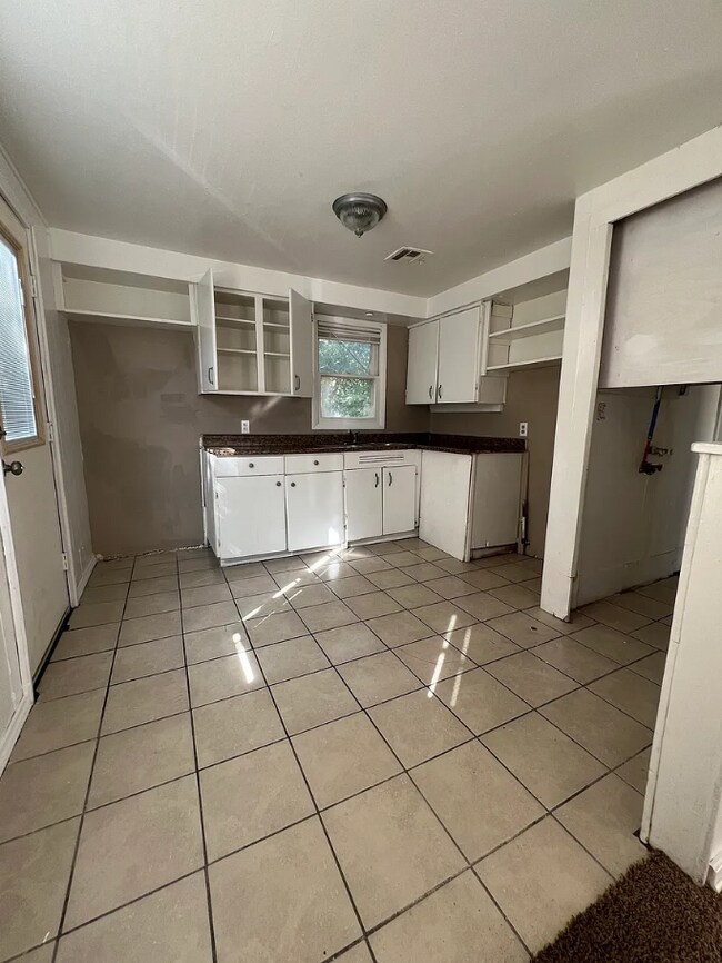 Photo - 2517 SW 42nd St