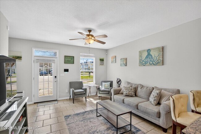 1283 Century Oaks Dr