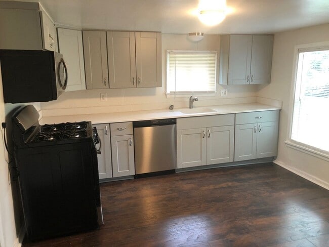 Photo - 2BR Renovated House