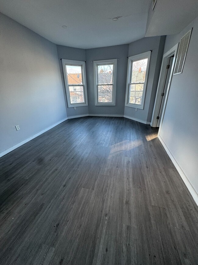 Photo - 182 Brookdale Ave Unidad 3