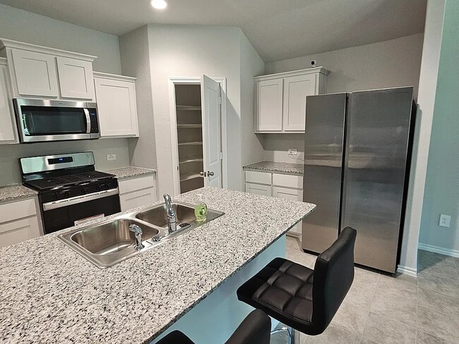 4149 Crooked Bend Dr