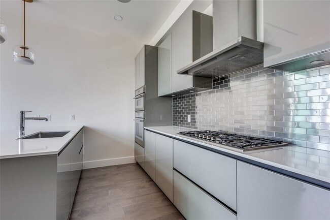 Photo - 123 Lexington Ave Unit 1408