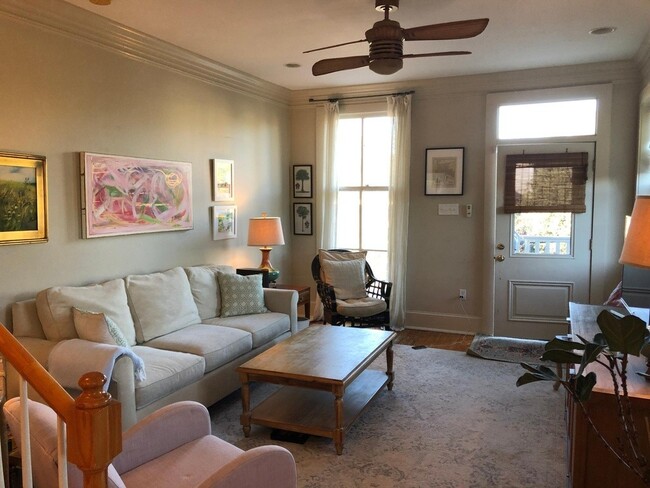 Photo - 6050 Laurel St Unit A