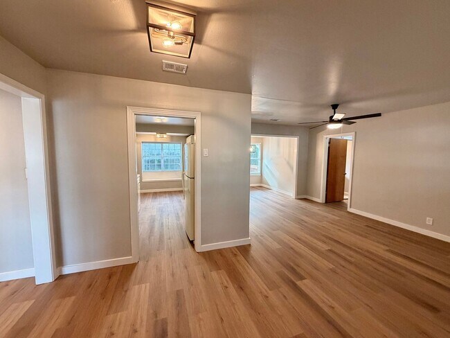 Photo - 5101 Guadalupe St