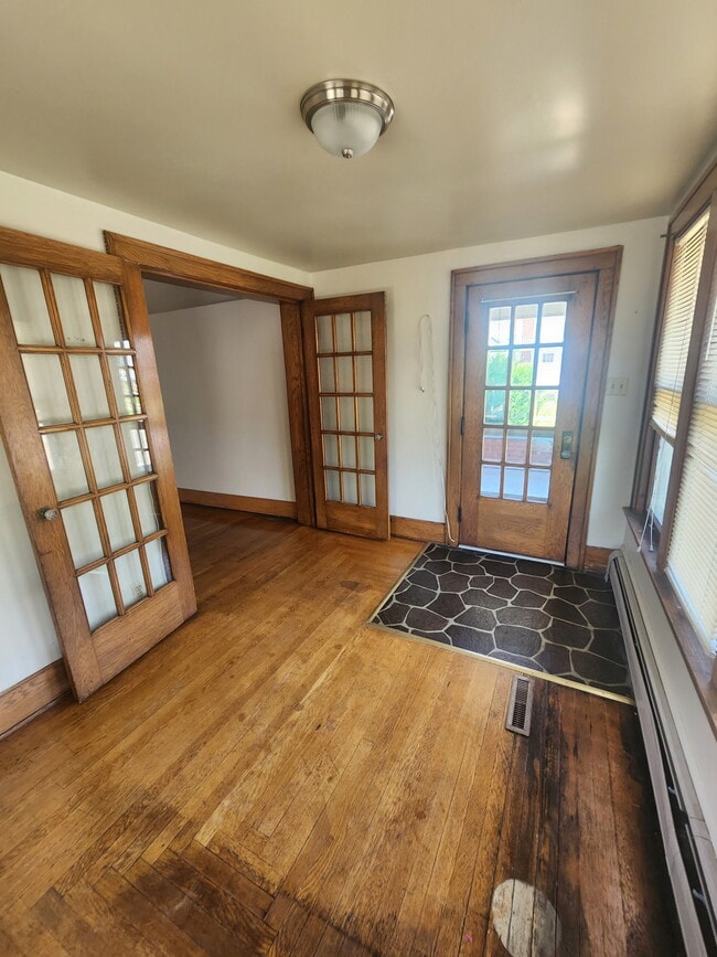Photo - 205 S 15th St