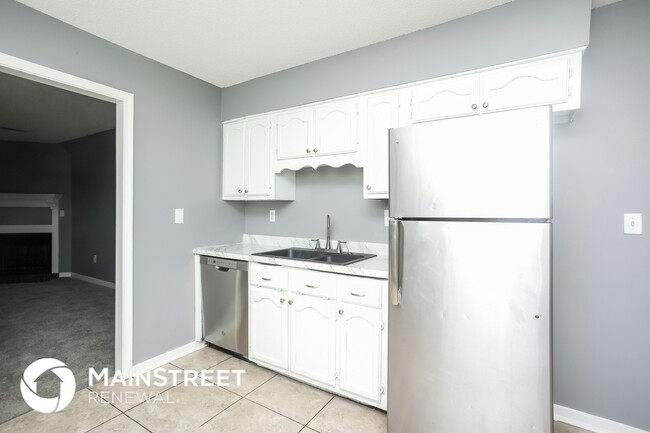 Photo - 7084 Windsor Dr