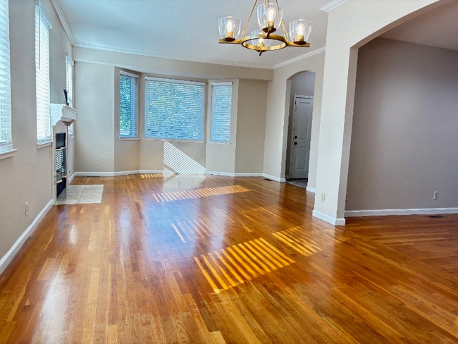 Photo - 242 N San Pedro Rd