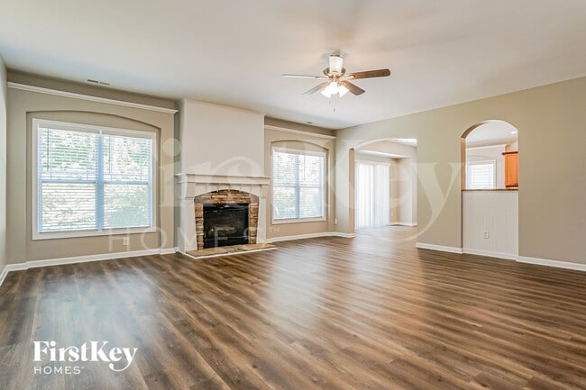 Photo - 3253 Groveshire Dr