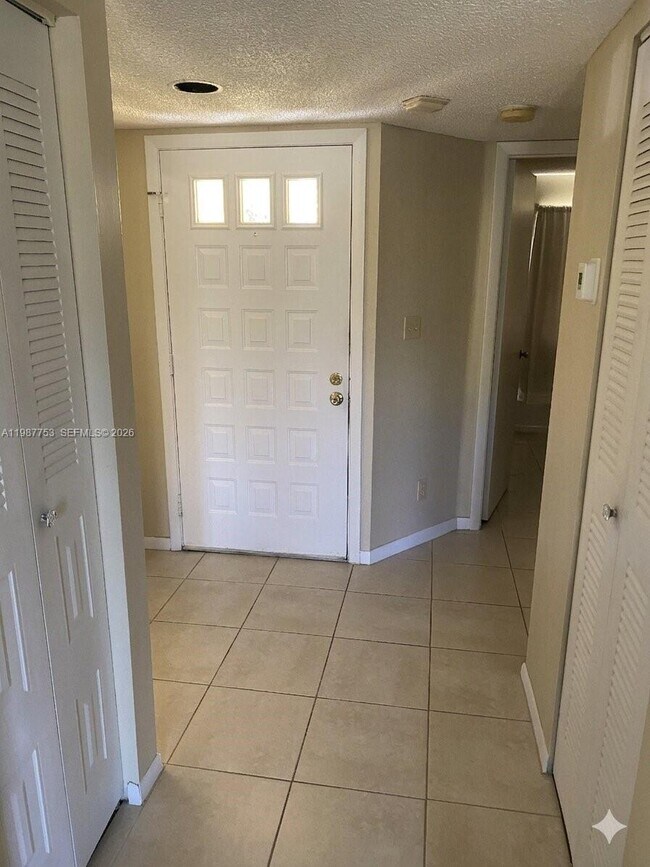 Photo - 1033 Coral Club Dr Unit 1033