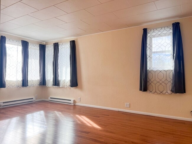 Photo - 1BD/1.5BA APT W/ GARAGE&YARD