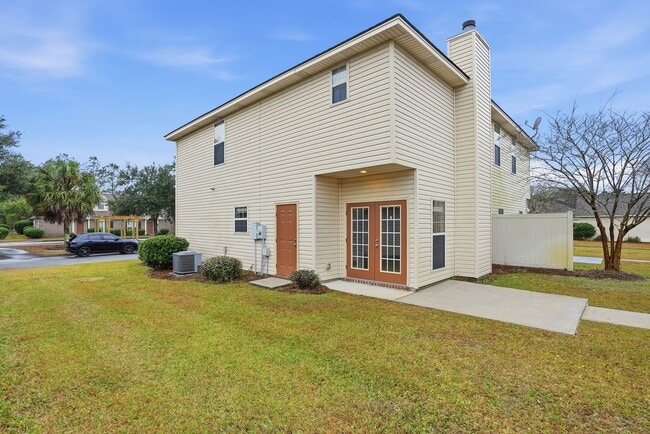 Photo - 108 Coach House Square Unit CSP 43