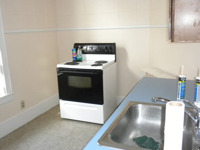 Photo - 68 Pine St Unit 1