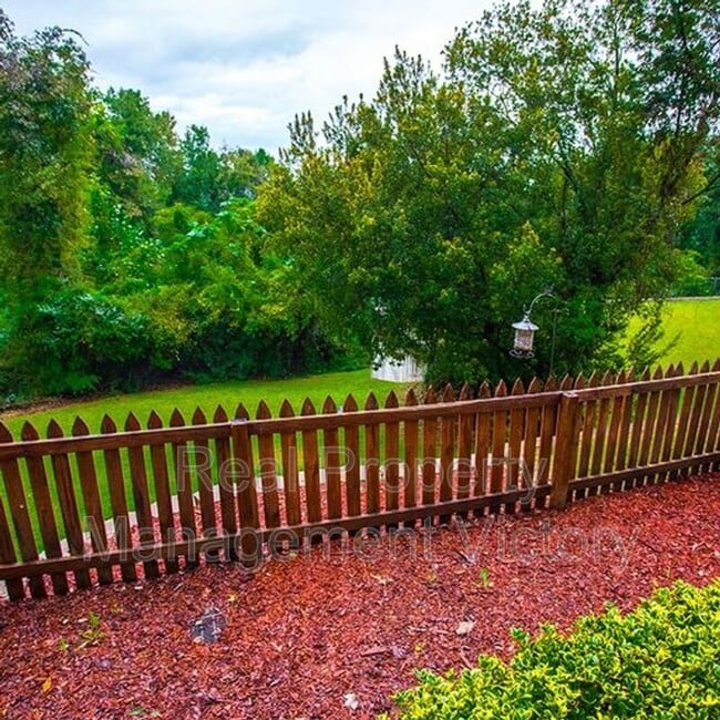 Photo - 1120 Shades Crest Rd