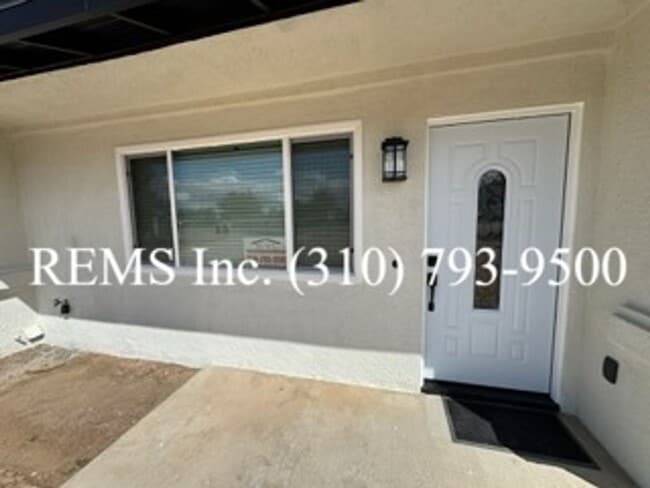 Remodeled Hersperia Front House with Laund... - Remodeled Hersperia Front House with Laund...