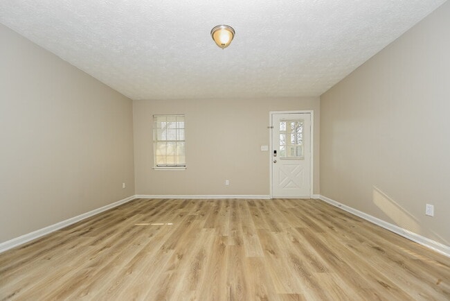 119 Adrian Dr