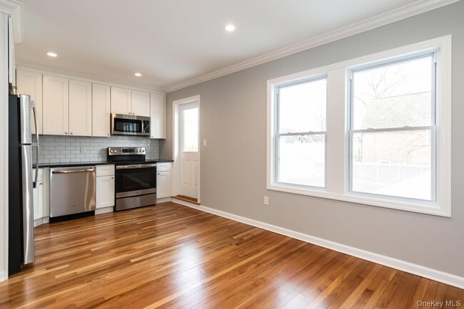 Photo - 680 Willis Ave Unit B