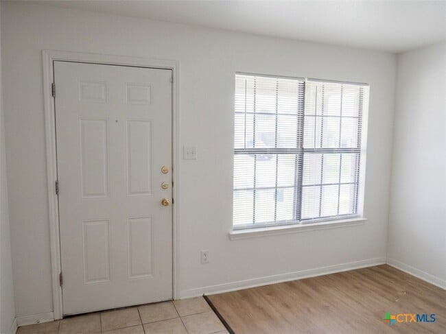 Photo - 305 Cedar Ridge Dr